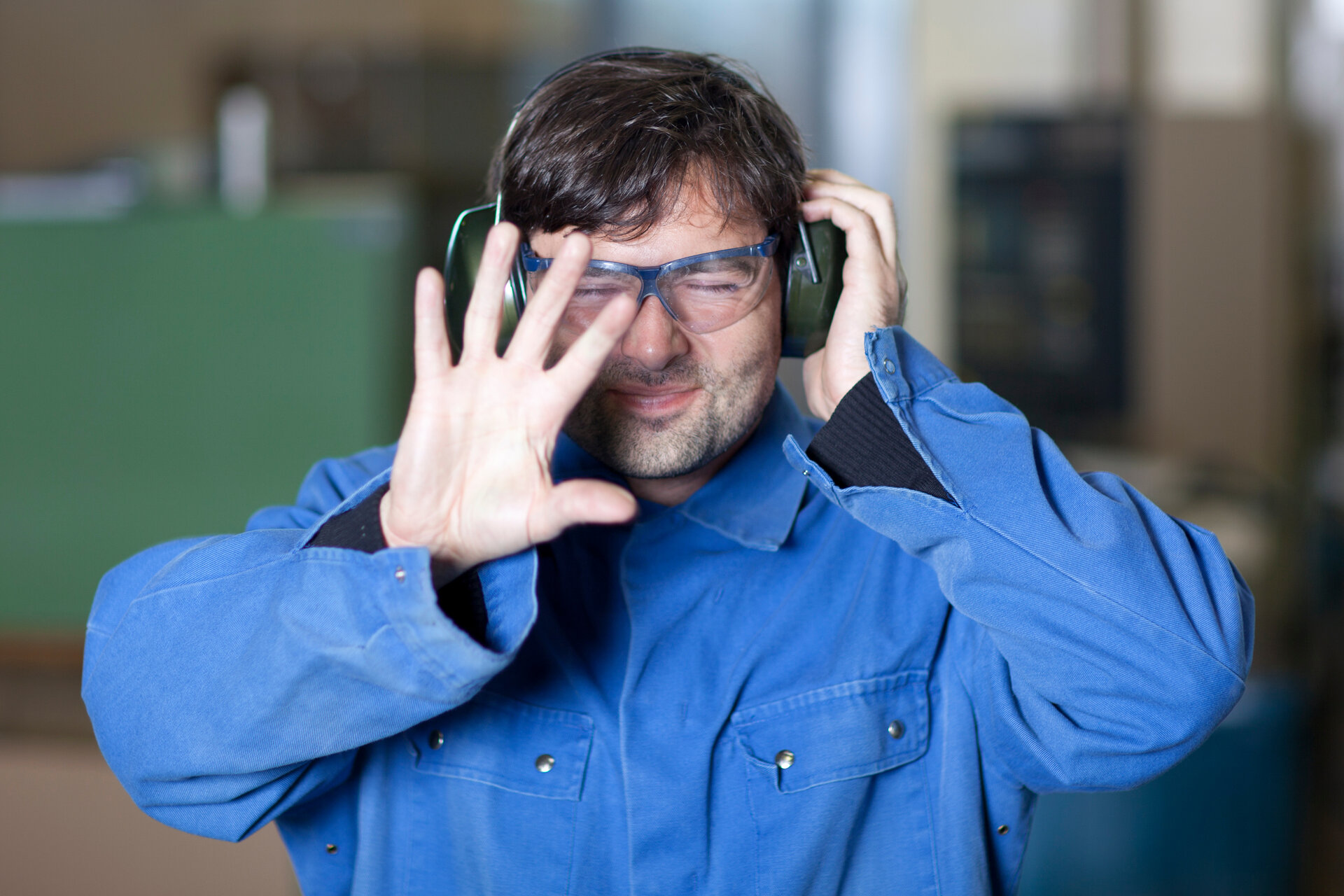 You are currently viewing Interview mit einem Experten: Was Sie über Schallschutzkabinen wissen müssen